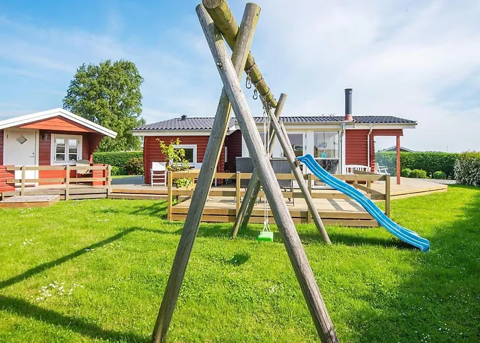 Modern By The - By Traum *