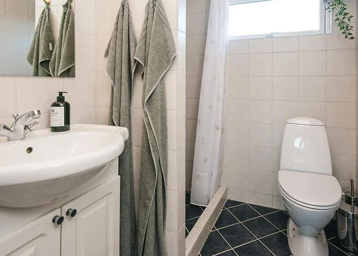 Modern By The - By Traum *