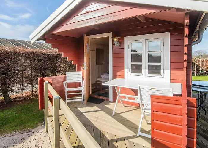 Modern By The - By Traum *